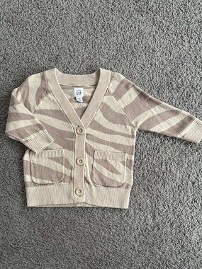 GAP Kids Beige & Cream Zebra-Stripe Cardigan Sweater 6-12 Mths